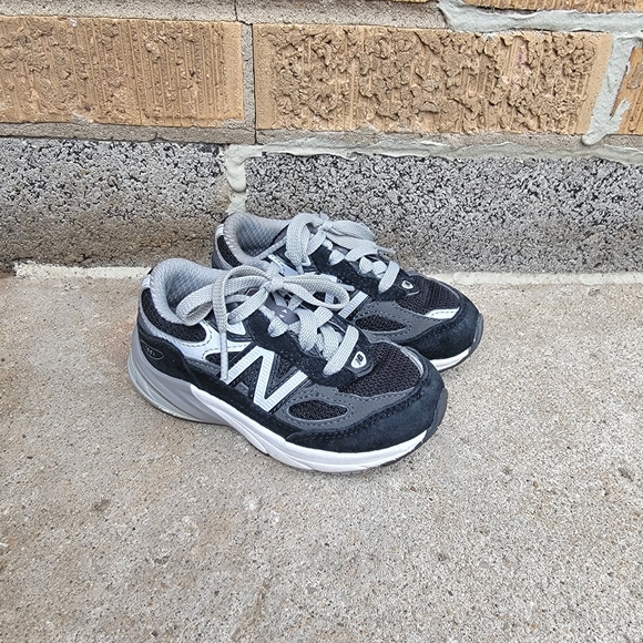New Balance 990 Black Gray Toddler Sneakers 7 - Picture 1 of 14